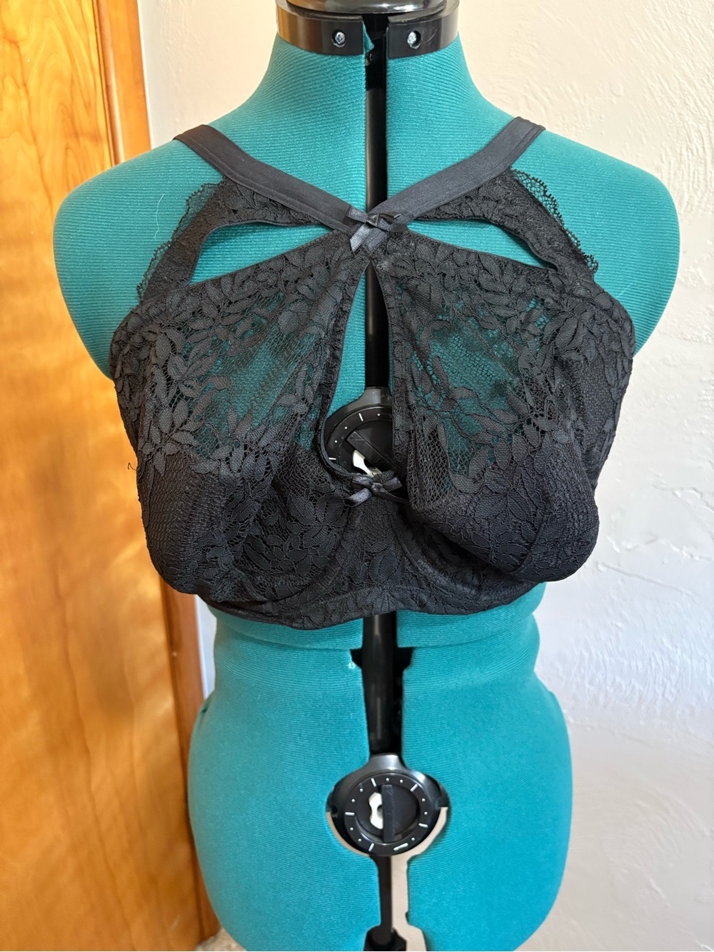 Cacique Black Lace Halter Bralette with Keyhole Detail